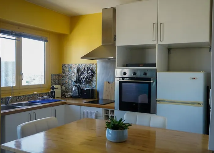 Vue Panoramique Sur Paris : Sublime Appartement Au Centre De Courbevoie